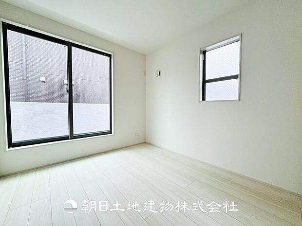 【洋室 (約4.59帖)】