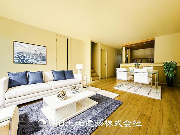 【LDK (約19帖)】※画像は実際の室内写真をもとに、家具・調度品の配置例をCG合成したもので、実際とは多少異なります。また、家具等は販売価格に含まれません。