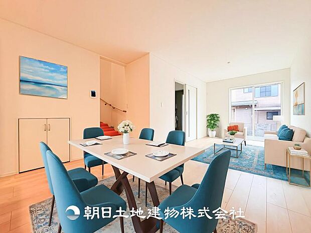 【LDK (約17帖)】※画像は実際の室内写真をもとに、家具・調度品の配置例をCG合成したもので、実際とは多少異なります。また、家具等は販売価格に含まれません。