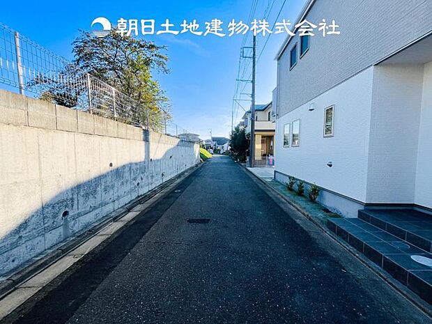 【前面道路+現地写真】
