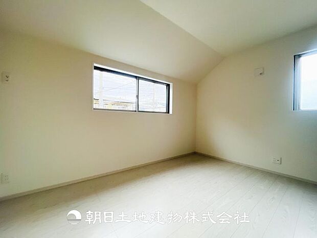 【洋室 (約6帖)】