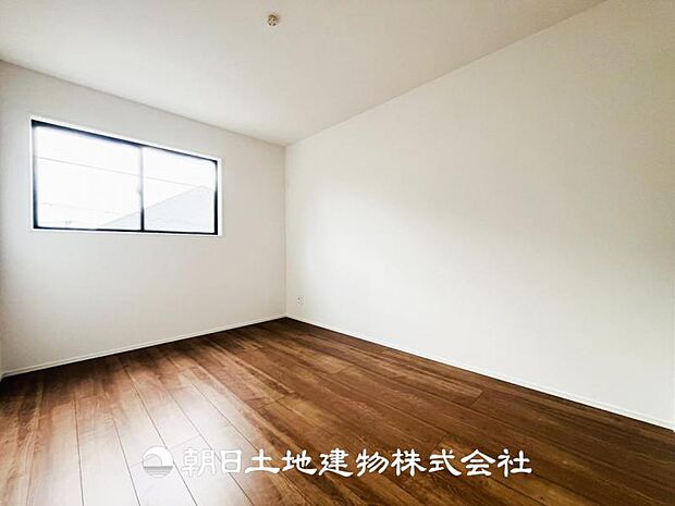 【洋室 (約6.5帖)】子供部屋にピッタリです♪