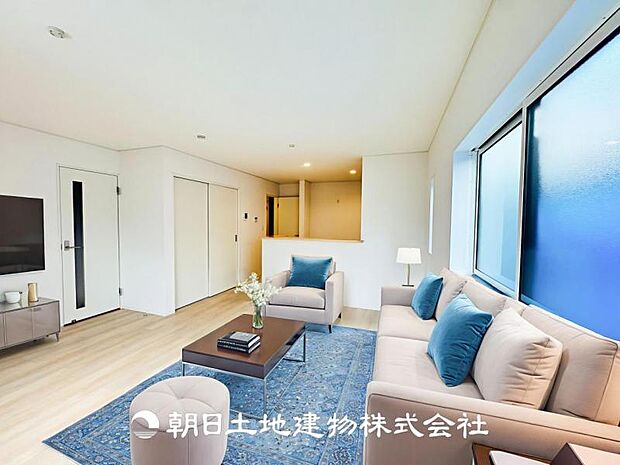 【LDK (約16.4帖)】※画像は実際の室内写真をもとに、家具・調度品の配置例をCG合成したもので、実際とは多少異なります。また、家具等は販売価格に含まれません。