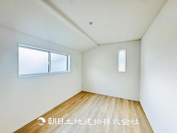 【洋室 (約6帖)】