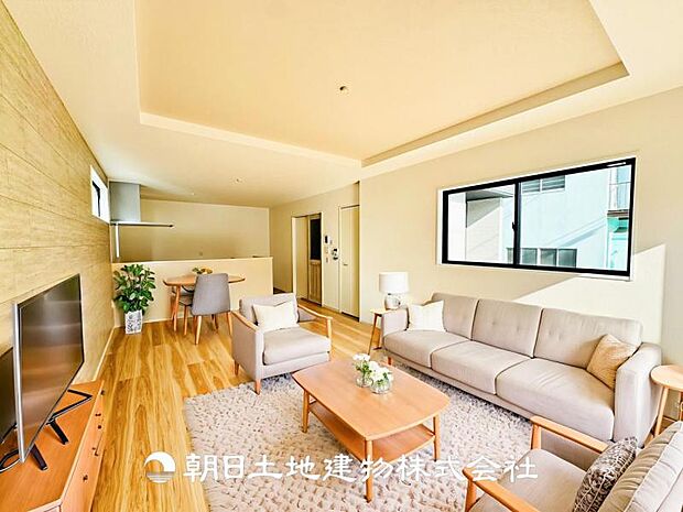 【LDK (約18.74帖)】※画像は実際の室内写真をもとに、家具・調度品の配置例をCG合成したもので、実際とは多少異なります。また、家具等は販売価格に含まれません。