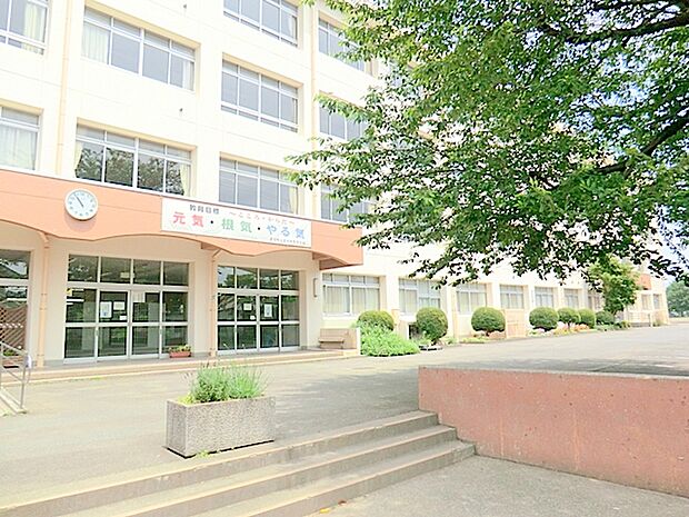 【愛川町立愛川中原中学校】 愛川町の中学校です。 平成23年にジュニアオリンピックの全国大会に出場しています。 最寄駅は本厚木駅となります。