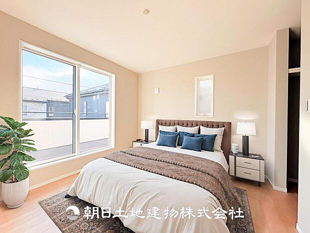 【寝室 (約7帖)】※画像は実際の室内写真をもとに、家具・調度品の配置例をCG合成したもので、実際とは多少異なります。また、家具等は販売価格に含まれません。