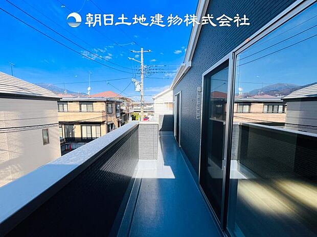 【バルコニー】使いやすいワイドバルコニーです♪