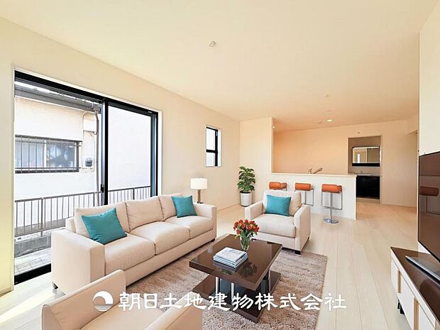 【LDK (約17.38帖)】※画像は実際の室内写真をもとに、家具・調度品の配置例をCG合成したもので、実際とは多少異なります。また、家具等は販売価格に含まれません。
