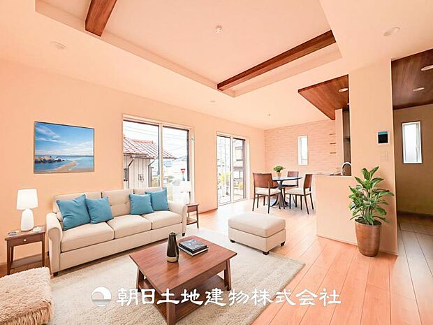 【LDK (約17.125帖)】※画像は実際の室内写真をもとに、家具・調度品の配置例をCG合成したもので、実際とは多少異なります。また、家具等は販売価格に含まれません。