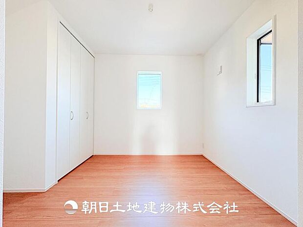 【洋室 (約5.8帖)】子供部屋にピッタリなお部屋です♪