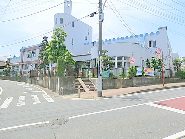 【ベルガーデン保育園】 千津公園の目の前にある保育園です。天気が良いとよく先生と園児たちがお散歩したり、公園で遊んでいる姿を目にします。