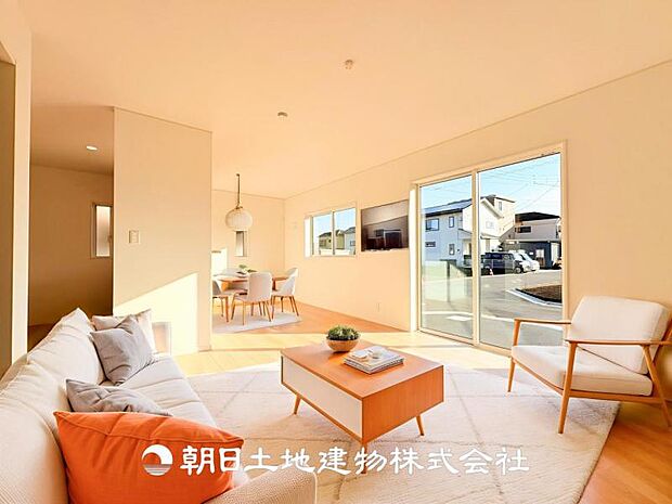 【LDK (約16帖)】※画像は実際の室内写真をもとに、家具・調度品の配置例をCG合成したもので、実際とは多少異なります。また、家具等は販売価格に含まれません。