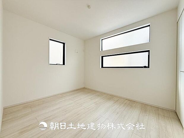 【洋室 (約5.2帖)】