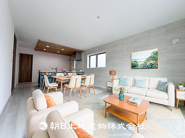 【LDK (約16帖)】※画像は実際の室内写真をもとに、家具・調度品の配置例をCG合成したもので、実際とは多少異なります。また、家具等は販売価格に含まれません。