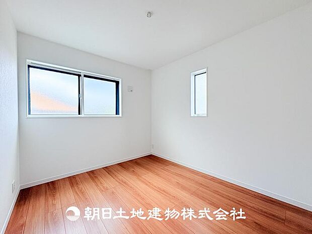 【洋室 (約5.5帖)】