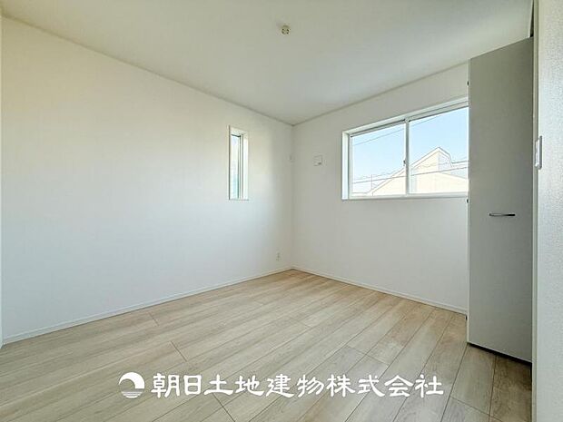 【洋室 (約5.25帖)】子供部屋にピッタリなお部屋です♪