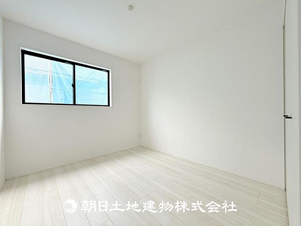 【洋室 (約5.25帖)】