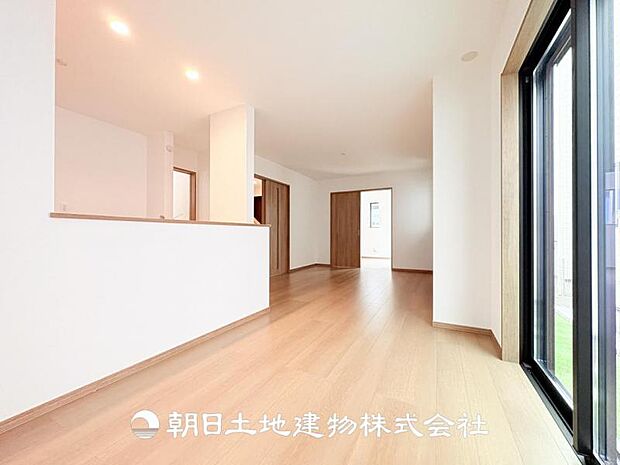 【LDK (約16帖)】