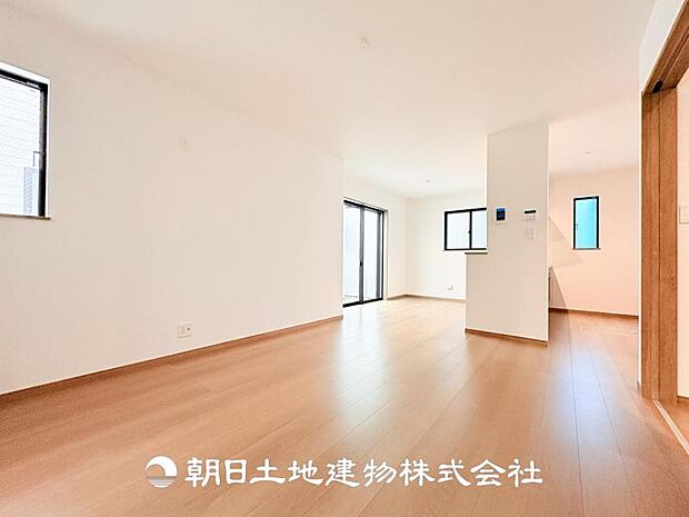 【LDK (約16帖)】