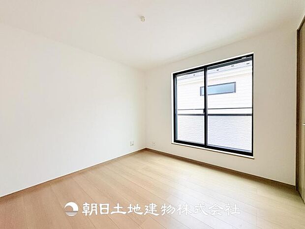 【洋室 (約6.12帖)】