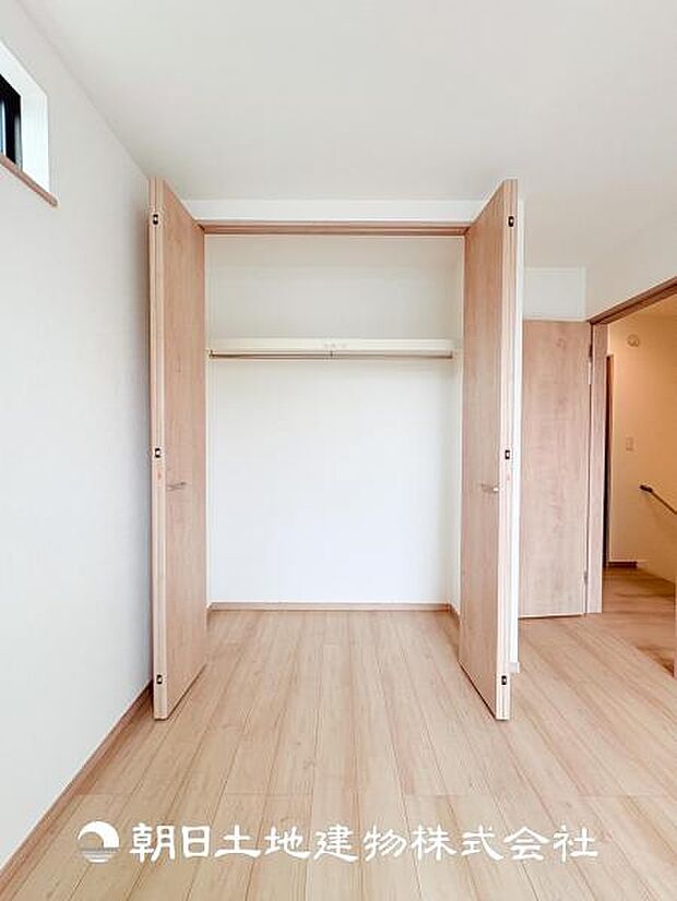 【クローゼット (寝室 約6帖)】