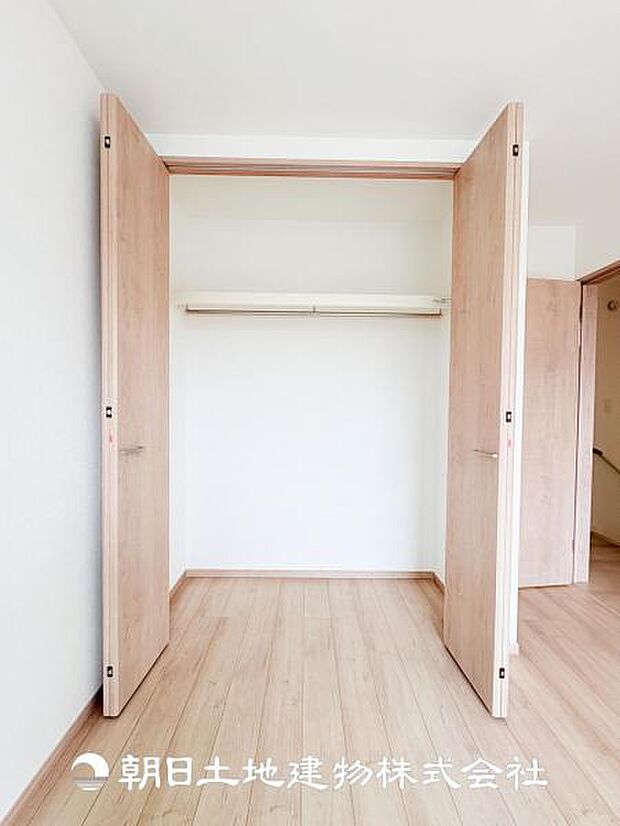 【クローゼット (寝室 約6帖)】