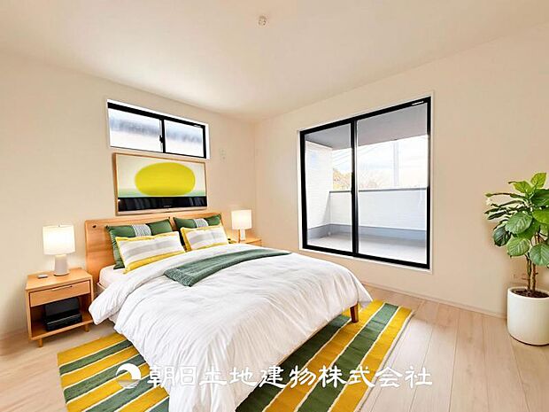 【寝室 (約8帖)】※画像は実際の室内写真をもとに、家具・調度品の配置例をCG合成したもので、実際とは多少異なります。また、家具等は販売価格に含まれません。