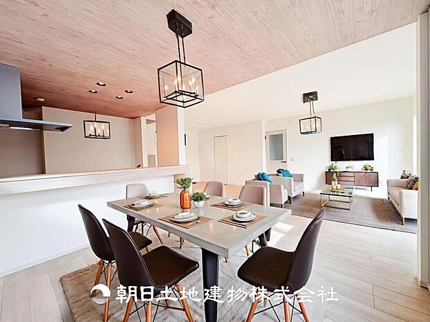 【LDK (約23.5帖)】※画像は実際の室内写真をもとに、家具・調度品の配置例をCG合成したもので、実際とは多少異なります。また、家具等は販売価格に含まれません。