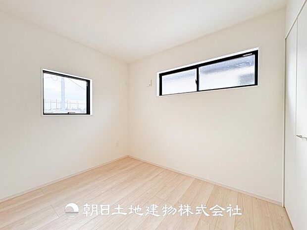 【洋室 (約5.2帖)】