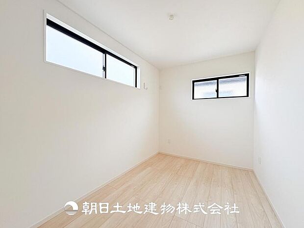 【洋室 (約5帖)】