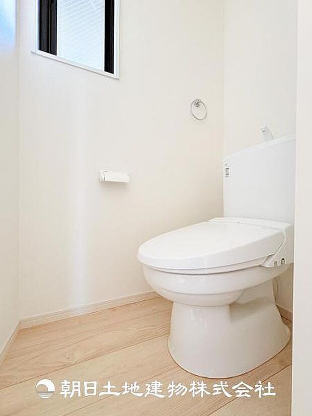 【ウォシュレット付きトイレ】最近では当たり前になってきたウォシュレット付きトイレになります!デリケートな方でも安心してお使いいただけます!