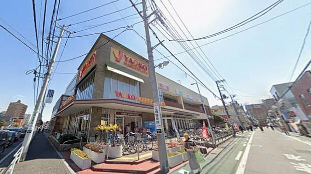 【ヤオコー 平塚宮松町店】 店内は広々としていて、買い物しやすいです。お惣菜が美味しいです。