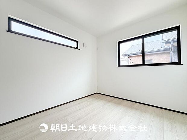 【洋室 (約5.3帖)】