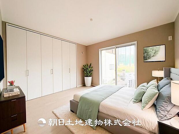 【寝室 (約7.5帖)】※画像は実際の室内写真をもとに、家具・調度品の配置例をCG合成したもので、実際とは多少異なります。また、家具等は販売価格に含まれません。