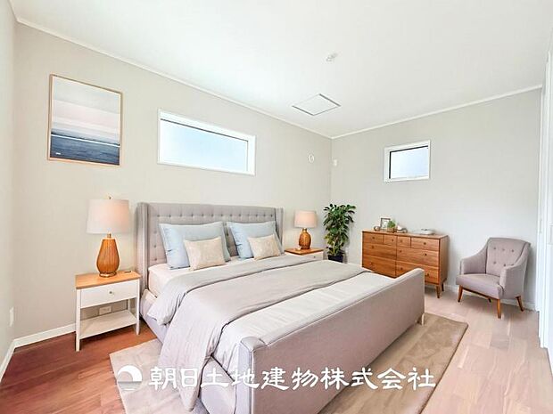 【寝室 (約6.7帖)】※画像は実際の室内写真をもとに、家具・調度品の配置例をCG合成したもので、実際とは多少異なります。また、家具等は販売価格に含まれません。