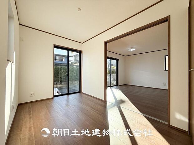 【洋室 (約5.06帖)】