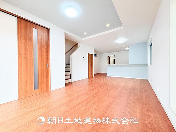 【LDK (約20.12帖)】