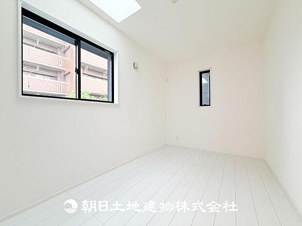 【洋室 (約5帖)】