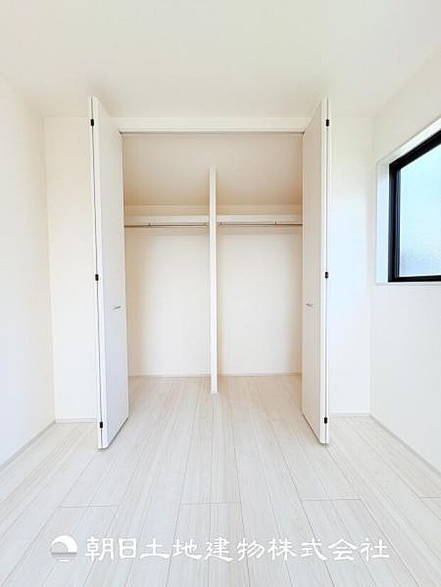 【クローゼット (寝室 約7.5帖)】