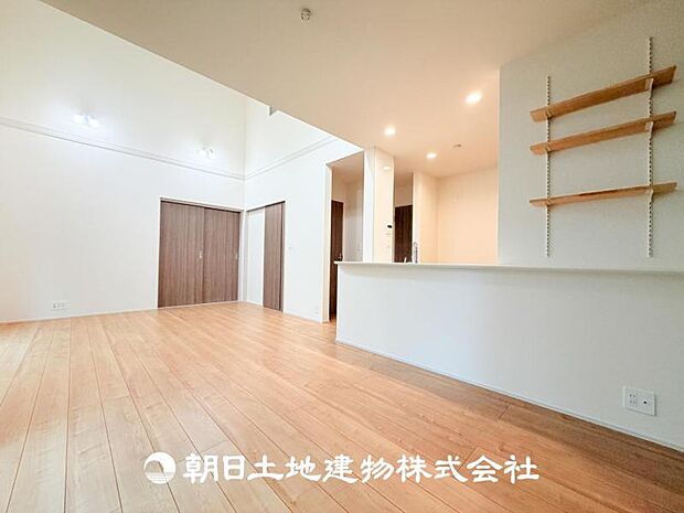 【LDK (約17.75帖)】