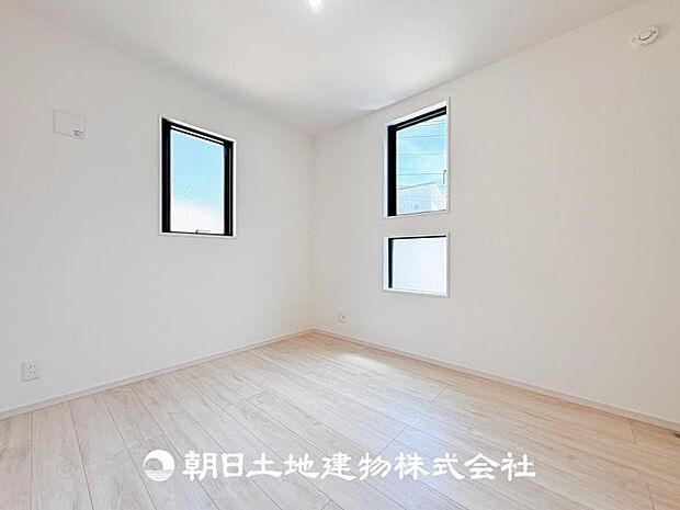 【洋室 (約5.2帖)】
