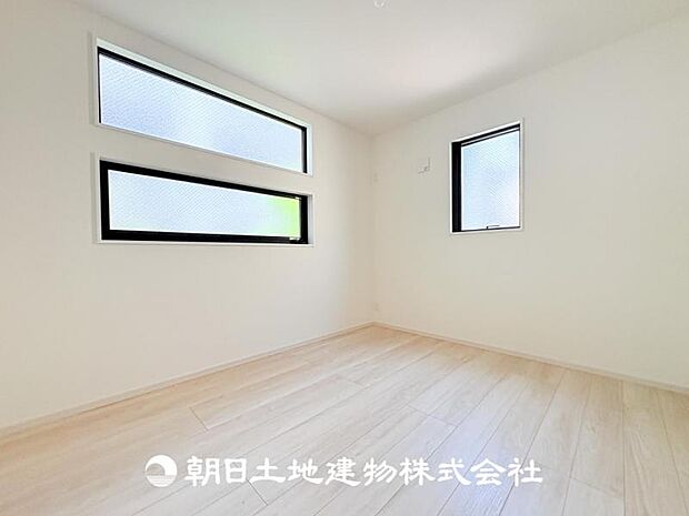 【洋室 (約5.2帖)】