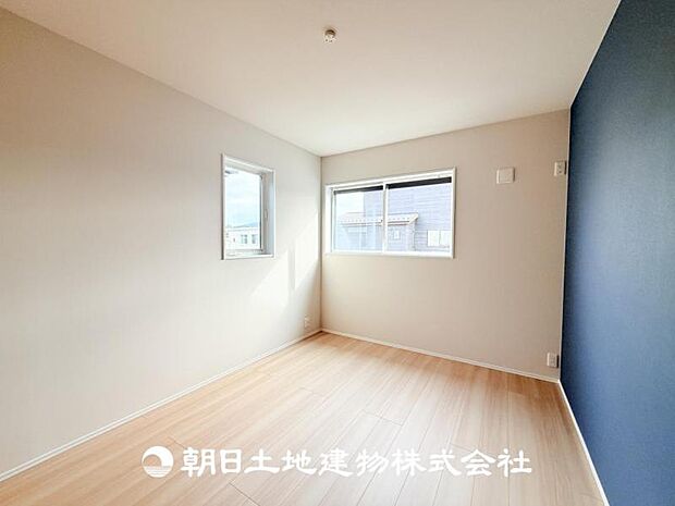 【洋室 (約6.5帖)】子供部屋にピッタリなお部屋です♪