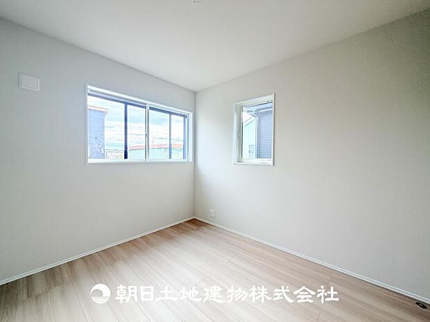 【洋室 (約5.2帖)】子供部屋にピッタリなお部屋です♪
