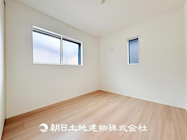 【洋室 (約5.3帖)】