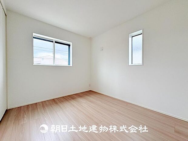 【洋室 (約5.3帖)】