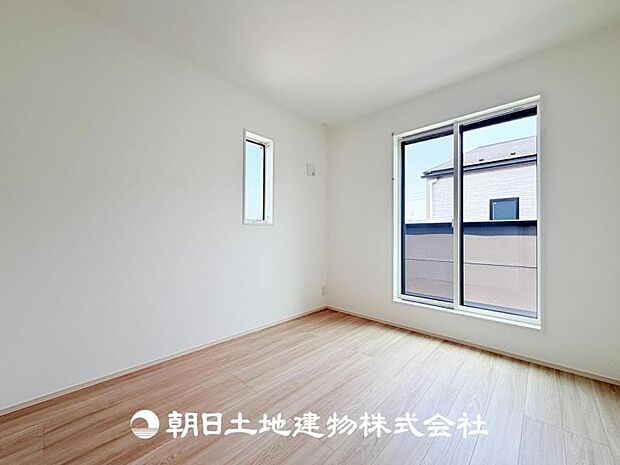 【洋室 (約5.3帖)】