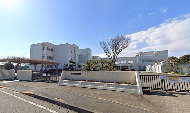 【相模原市立上溝南中学校】 のんびりしている学校です。部活動も勉強も楽しく良い雰囲気です。