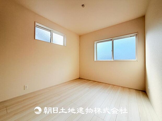 【洋室 (約5帖)】